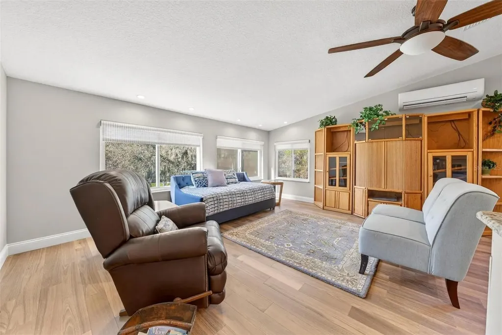 10220 Bumblebee Lane Leesburg FL 34788