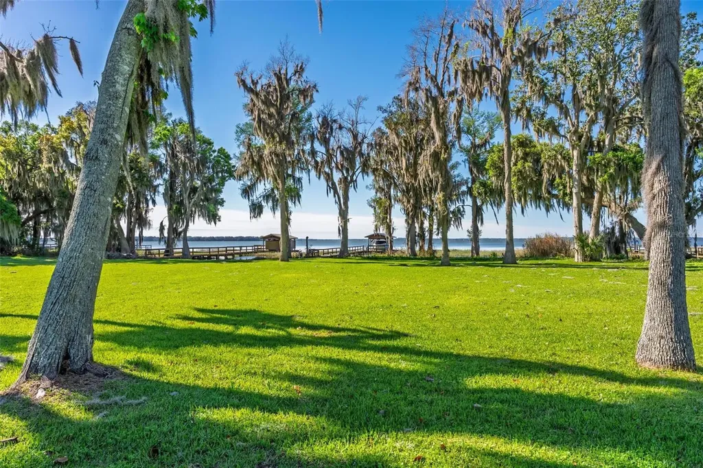 10220 Bumblebee Lane Leesburg FL 34788
