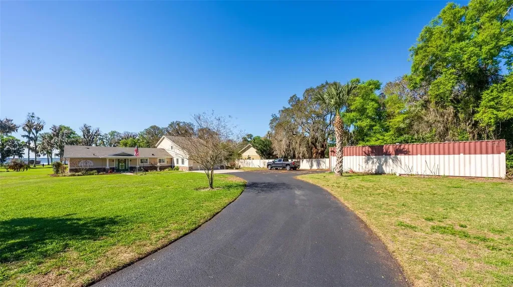 10220 Bumblebee Lane Leesburg FL 34788