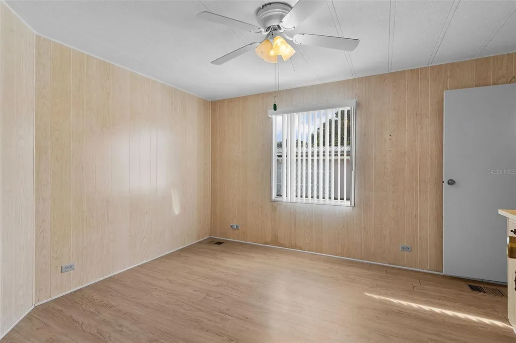1227 Nassau Circle Tavares FL 32778