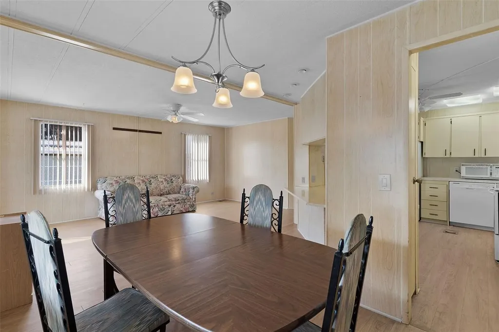 1227 Nassau Circle Tavares FL 32778