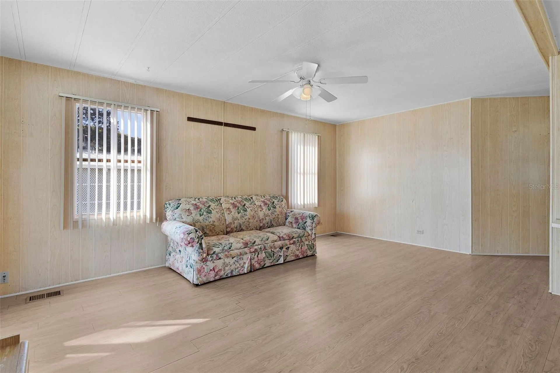 1227 Nassau Circle Tavares FL 32778
