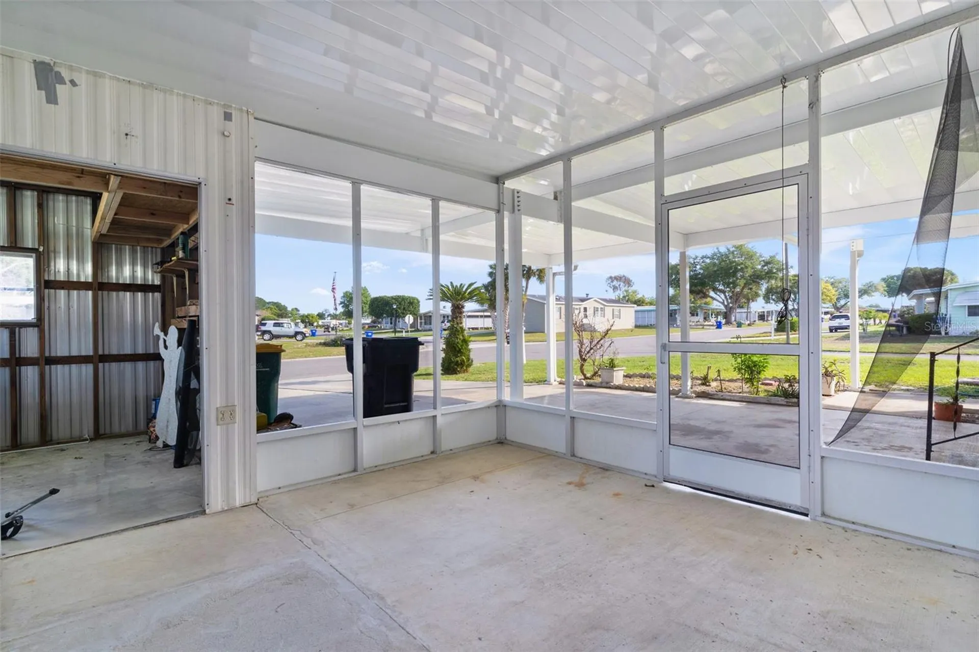 1227 Nassau Circle Tavares FL 32778