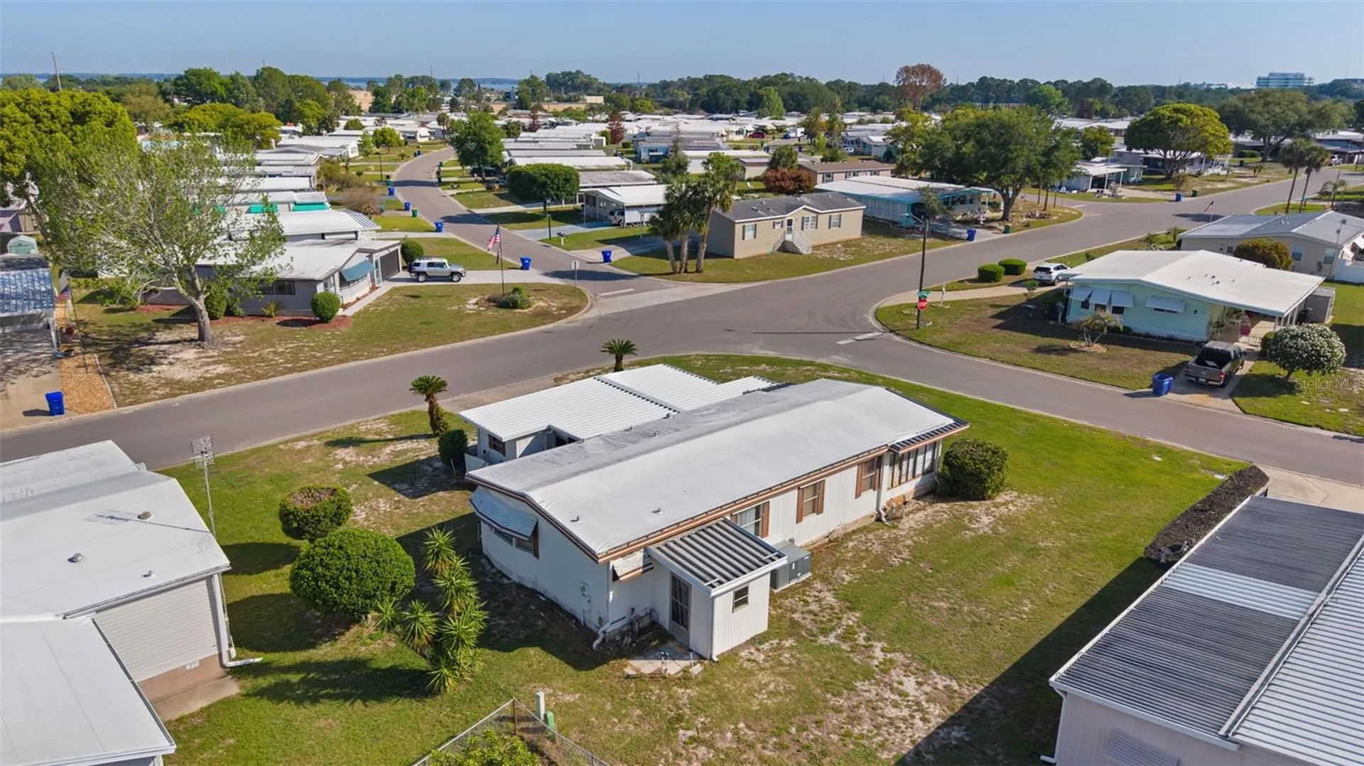 1227 Nassau Circle Tavares FL 32778