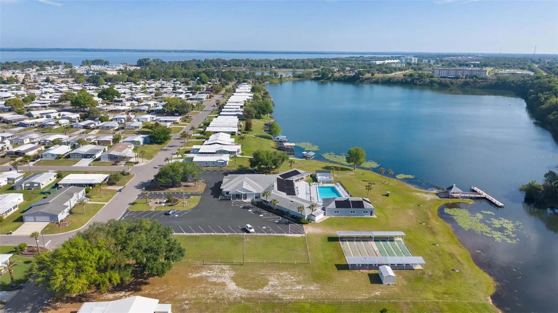 1227 Nassau Circle Tavares FL 32778
