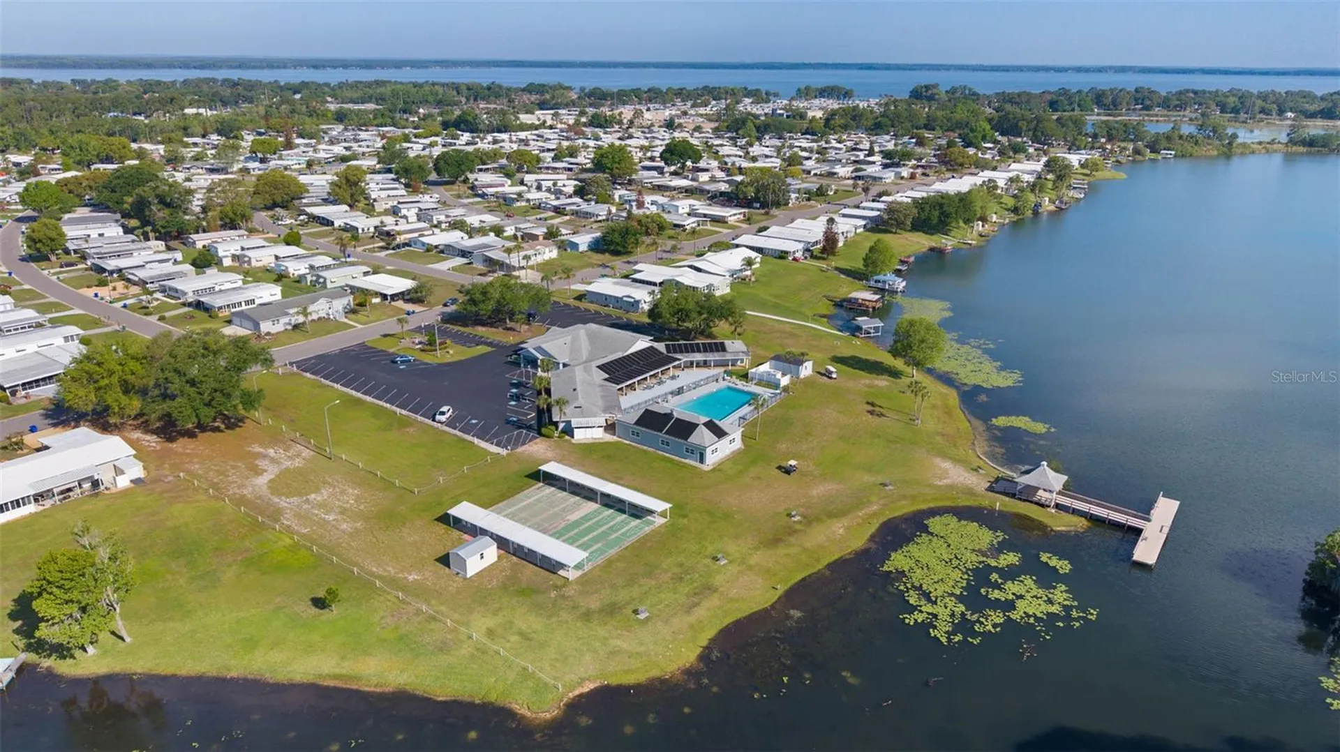 1227 Nassau Circle Tavares FL 32778