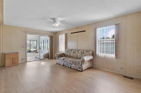 1227 Nassau Circle Tavares FL 32778