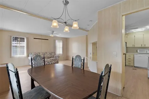 1227 Nassau Circle Tavares FL 32778