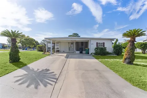 1227 Nassau Circle Tavares FL 32778