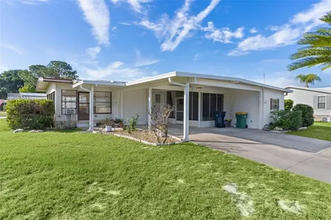 1227 Nassau Circle Tavares FL 32778