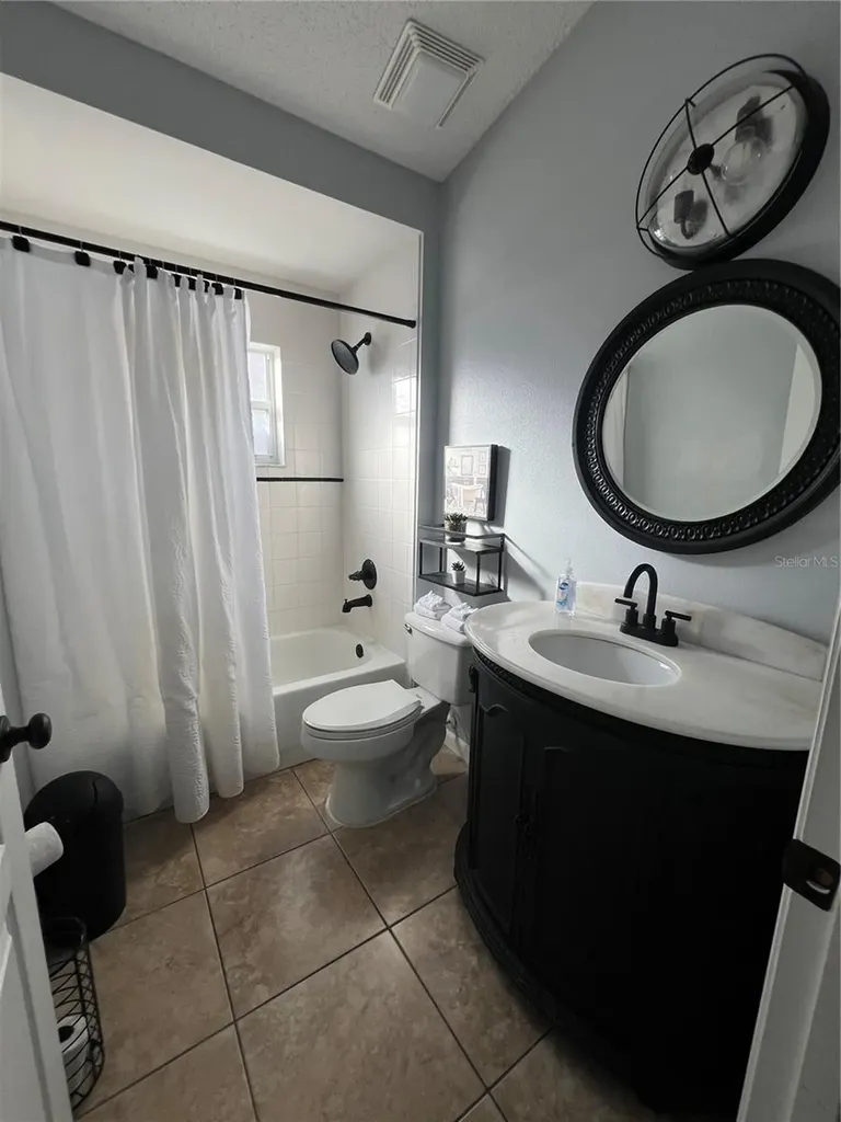 2616 Quarterdeck Court Kissimmee FL 34743