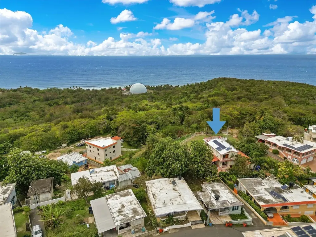 Km. 1.0 Int Carr 413 Camino Martillo Rincon PR 00677