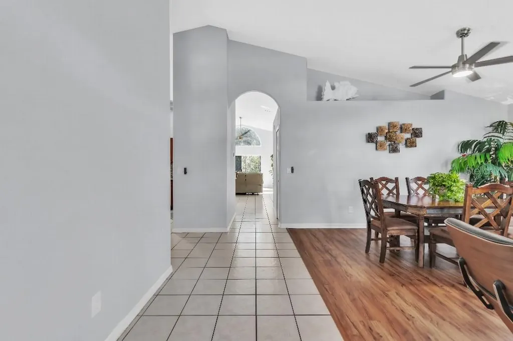 4932 Ridgemoor Circle Palm Harbor FL 34685