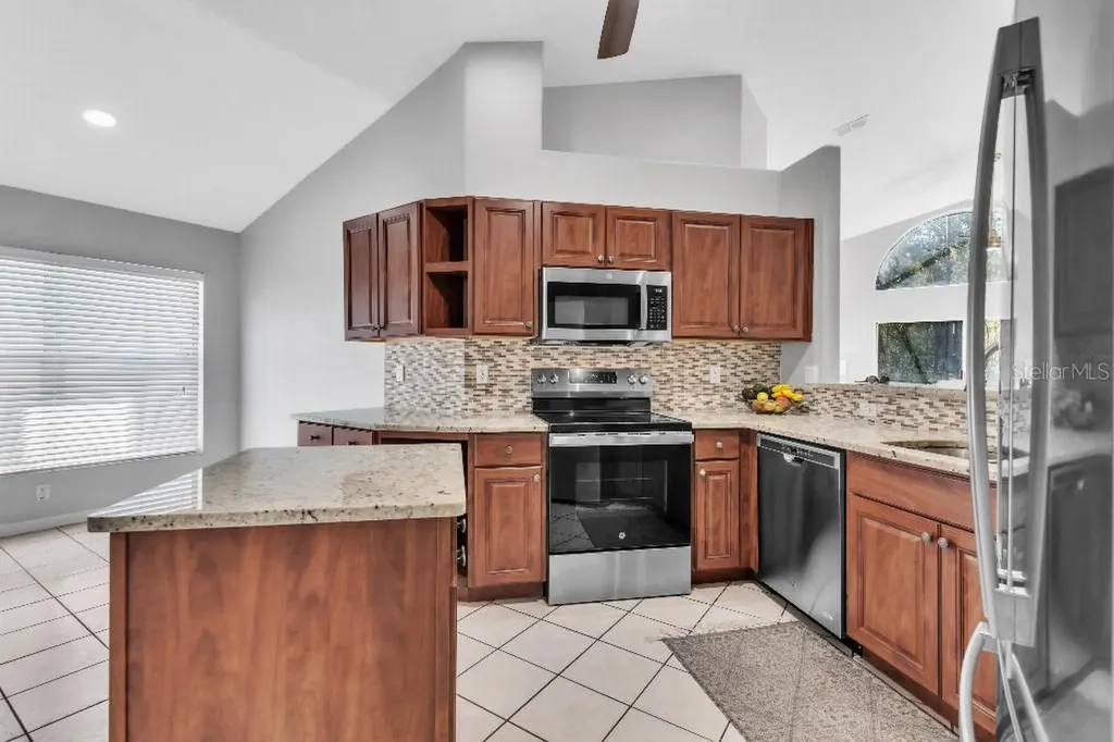 4932 Ridgemoor Circle Palm Harbor FL 34685