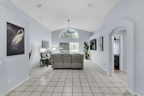 4932 Ridgemoor Circle Palm Harbor FL 34685