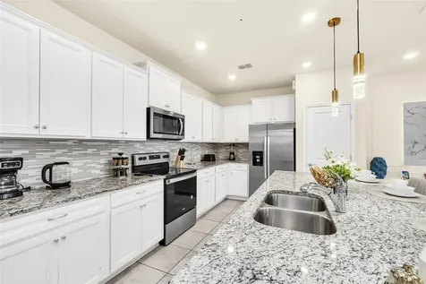 830 Paradise Drive Davenport FL 33897