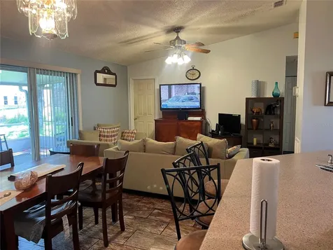 910 Louvre Court Kissimmee FL 34759