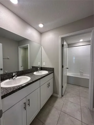 7157 Samuel Ivy Drive Tampa FL 33619