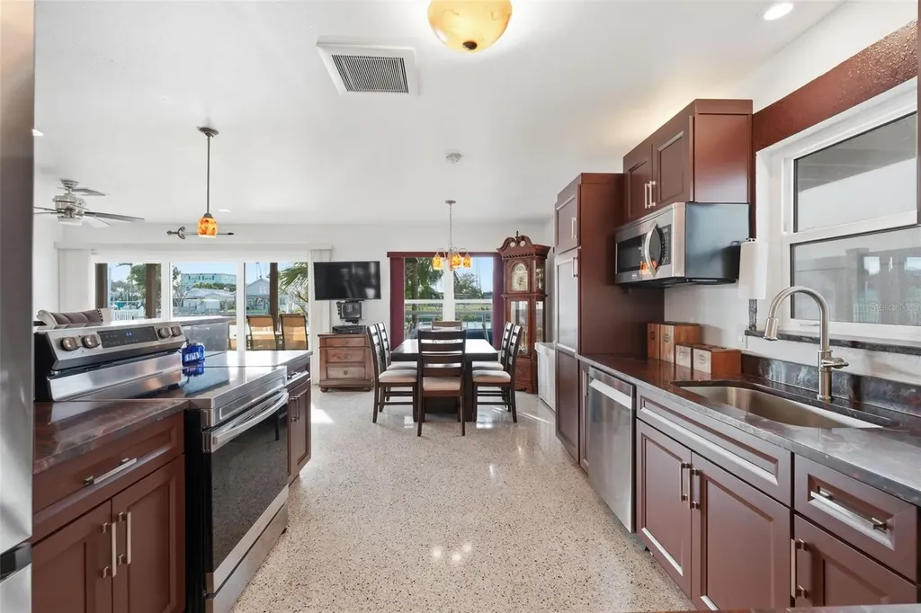 532 Crystal Drive Madeira Beach FL 33708
