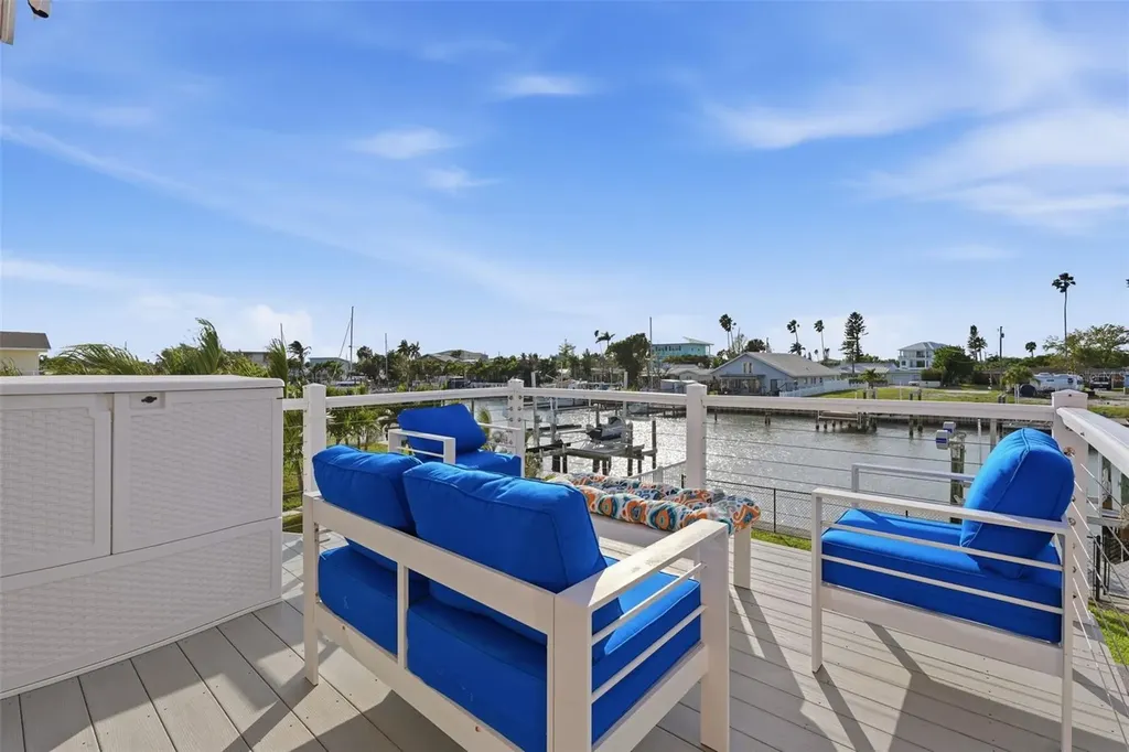 532 Crystal Drive Madeira Beach FL 33708