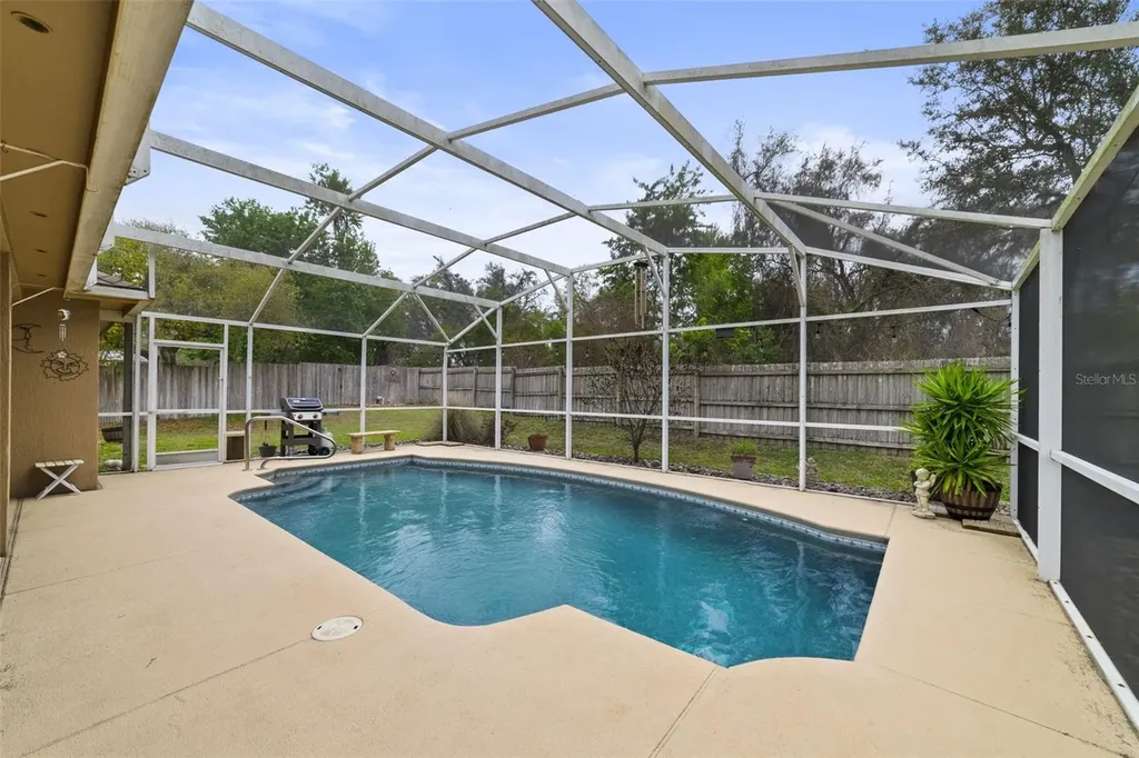 124 Country Lakes Circle Groveland FL 34736
