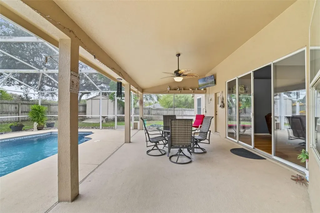 124 Country Lakes Circle Groveland FL 34736