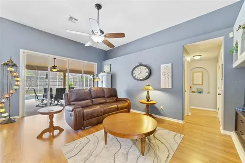 124 Country Lakes Circle Groveland FL 34736