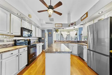 124 Country Lakes Circle Groveland FL 34736
