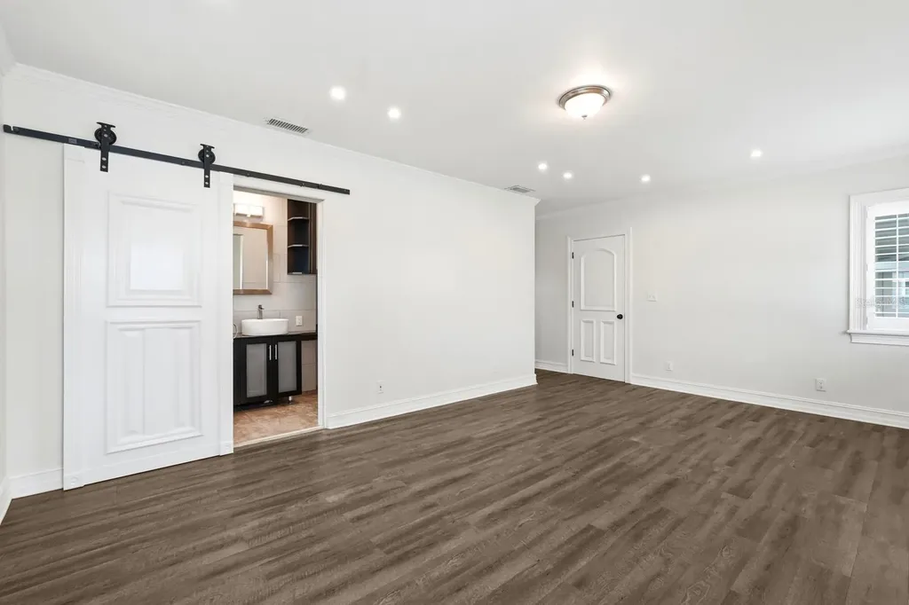 2203 S Peninsula Drive Daytona Beach FL 32118