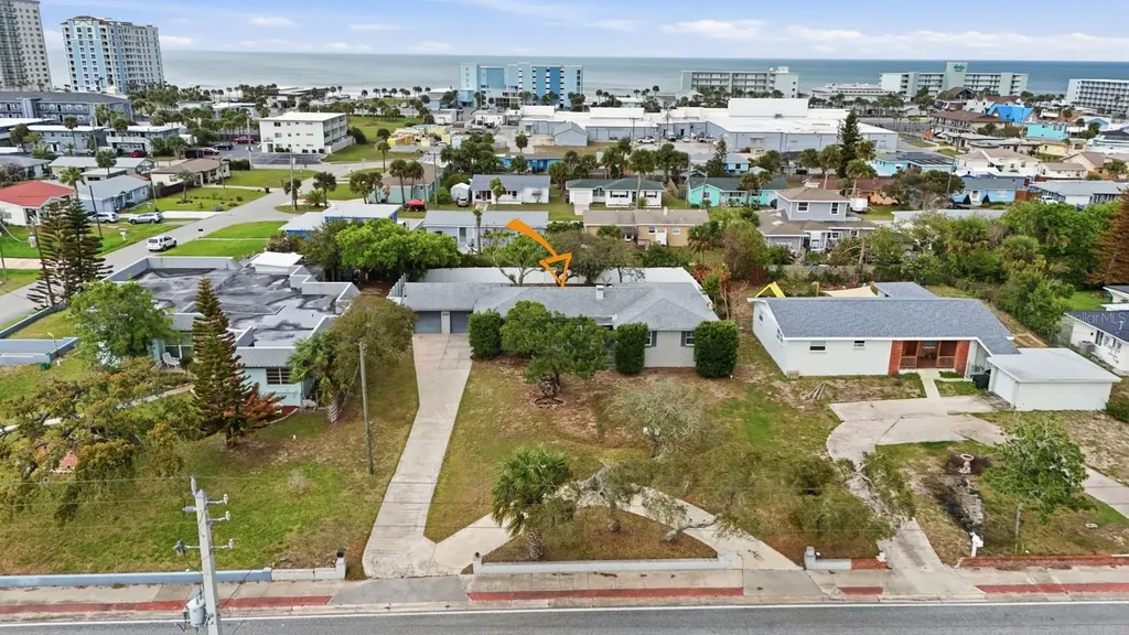 2203 S Peninsula Drive Daytona Beach FL 32118