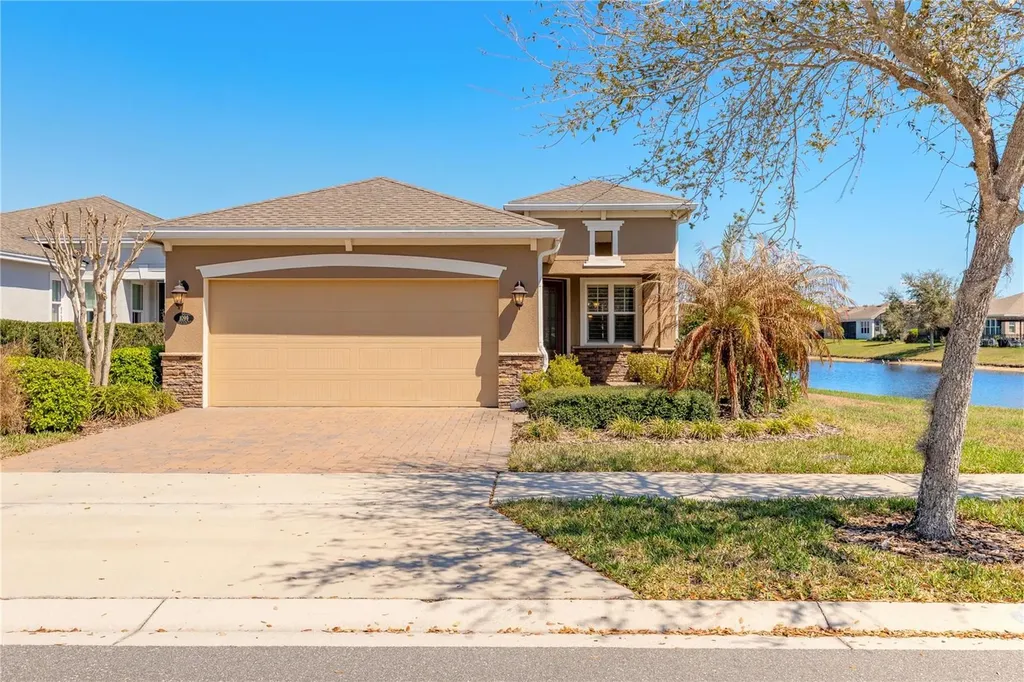 1099 Lincolnshire Drive Deland FL 32724