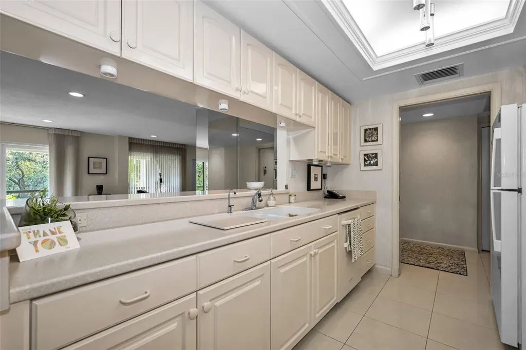 36750 N Us Highway 19 Palm Harbor FL 34684