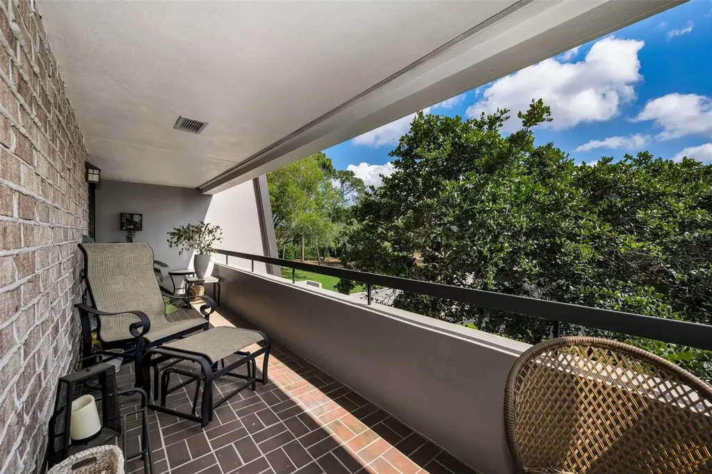 36750 N Us Highway 19 Palm Harbor FL 34684