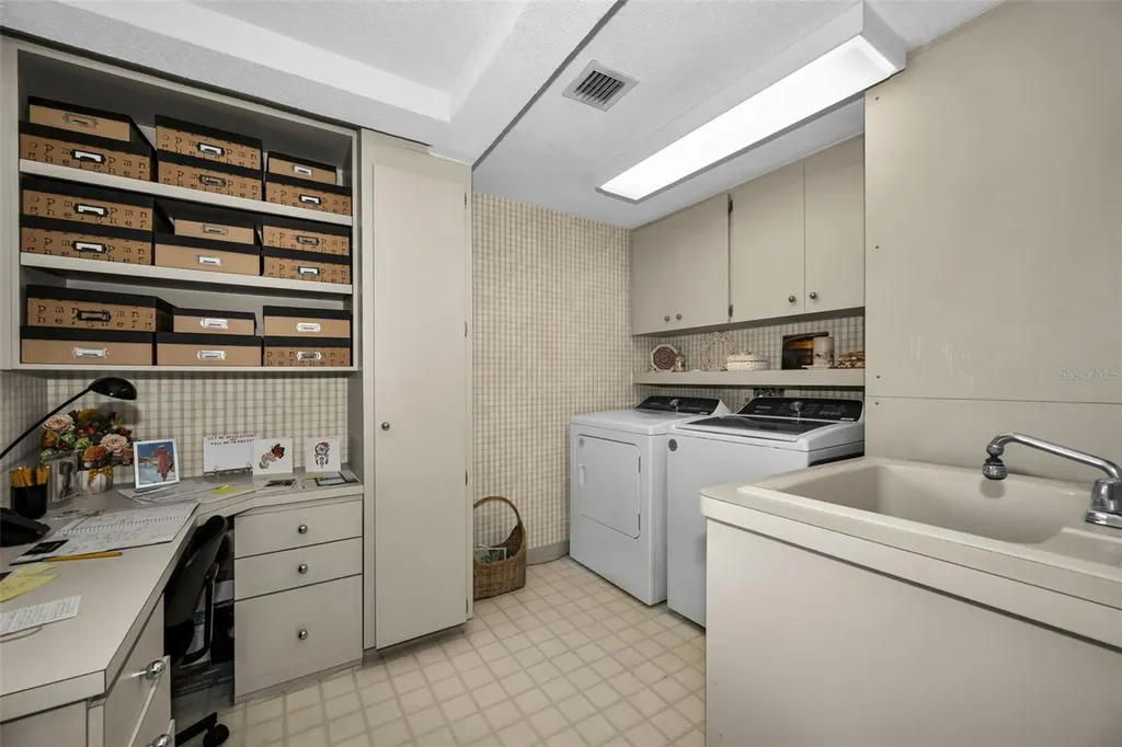 36750 N Us Highway 19 Palm Harbor FL 34684