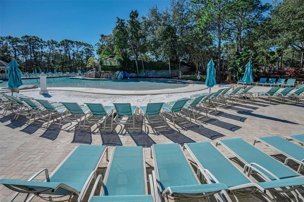 36750 N Us Highway 19 Palm Harbor FL 34684