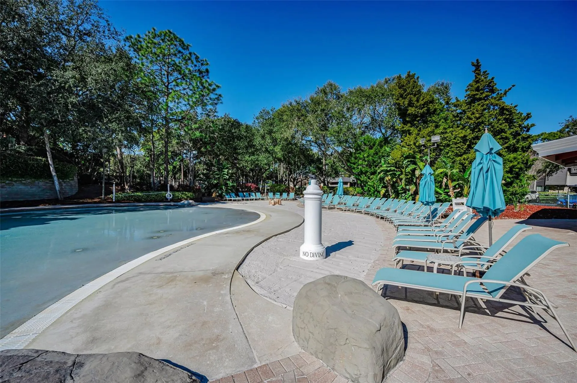 36750 N Us Highway 19 Palm Harbor FL 34684