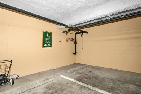 36750 N Us Highway 19 Palm Harbor FL 34684