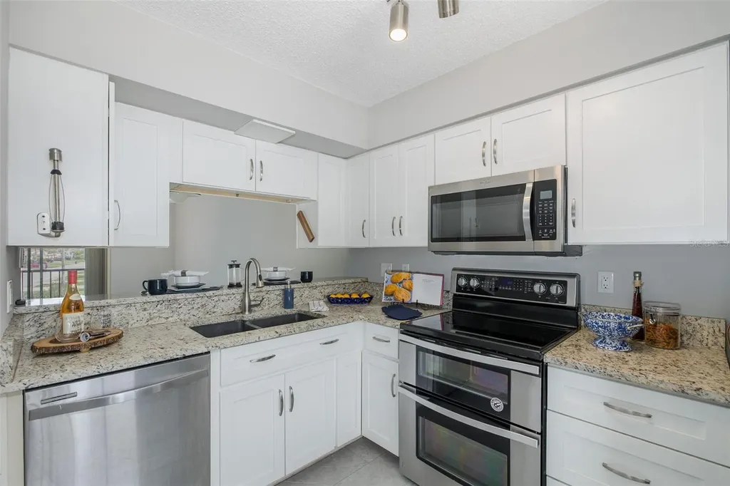 4933 Myrtle Oak Drive New Port Richey FL 34653