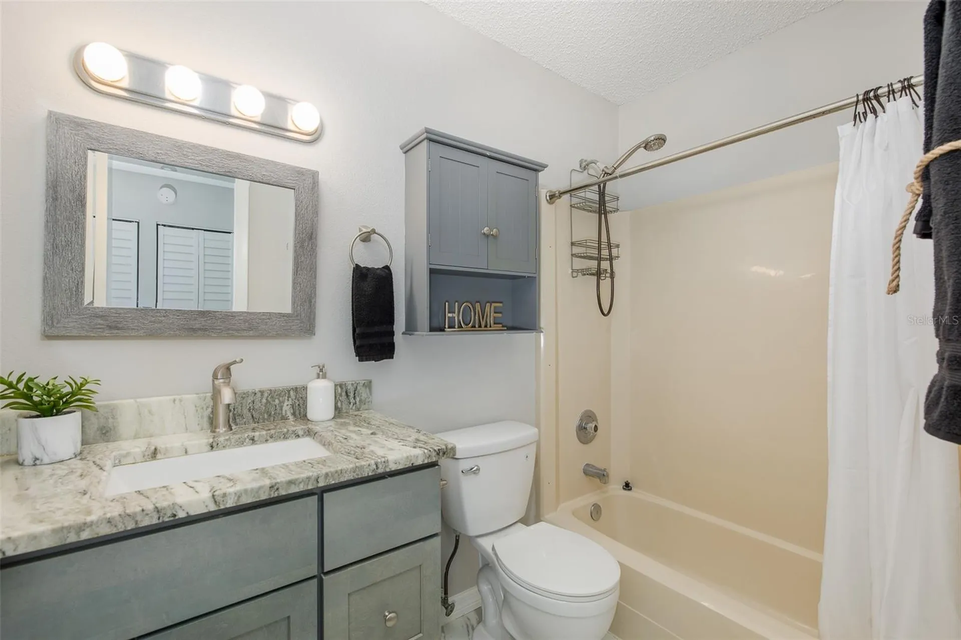 4933 Myrtle Oak Drive New Port Richey FL 34653