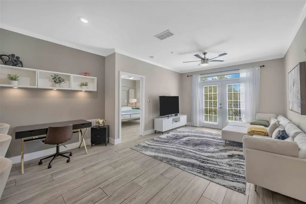 4221 W Spruce Street Tampa FL 33607