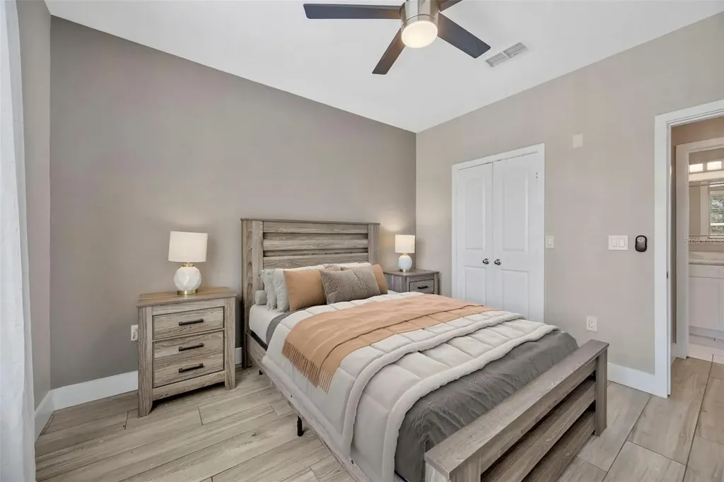 4221 W Spruce Street Tampa FL 33607