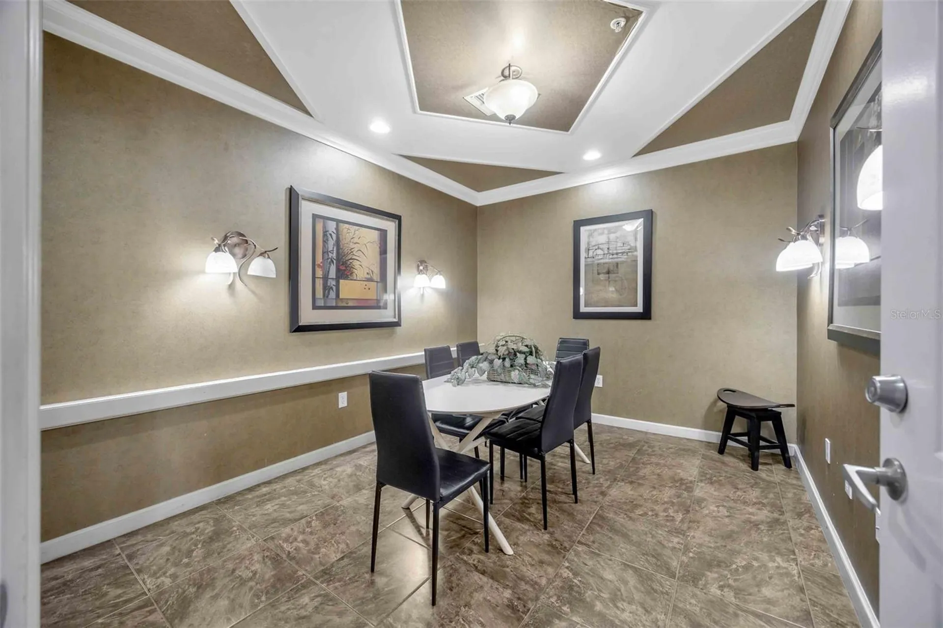 4221 W Spruce Street Tampa FL 33607