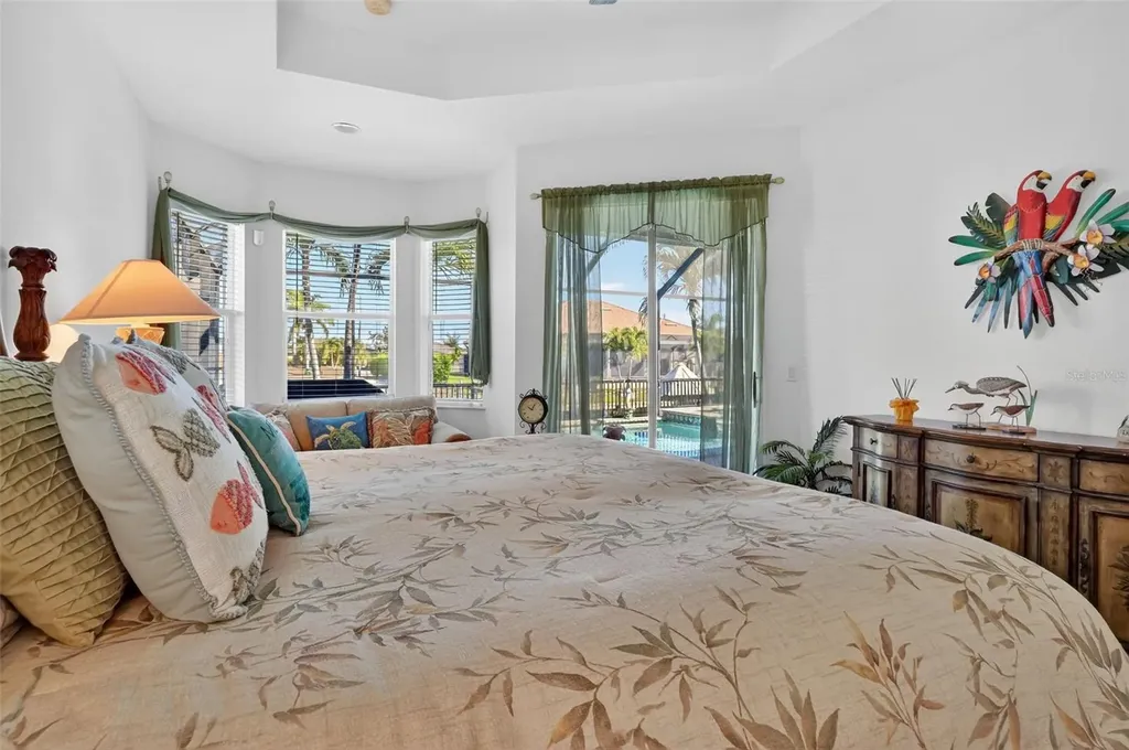 1725 SW 29th Terrace Cape Coral FL 33914