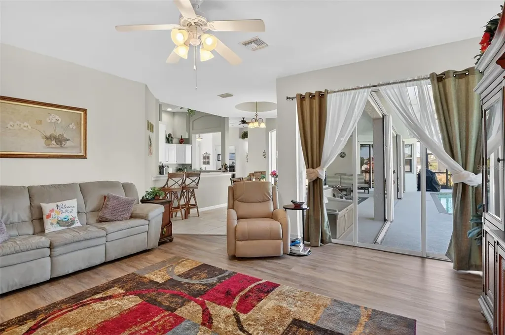 1725 SW 29th Terrace Cape Coral FL 33914