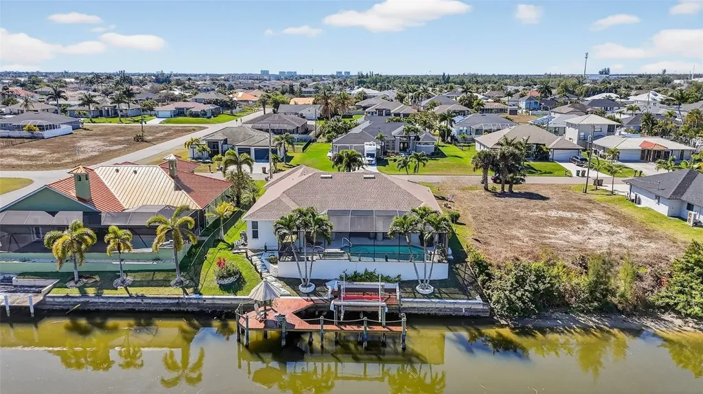 1725 SW 29th Terrace Cape Coral FL 33914