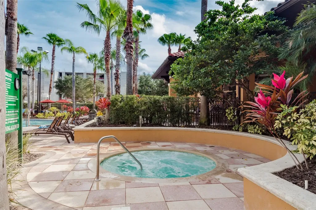 12527 Floridays Resort Drive Orlando FL 32821