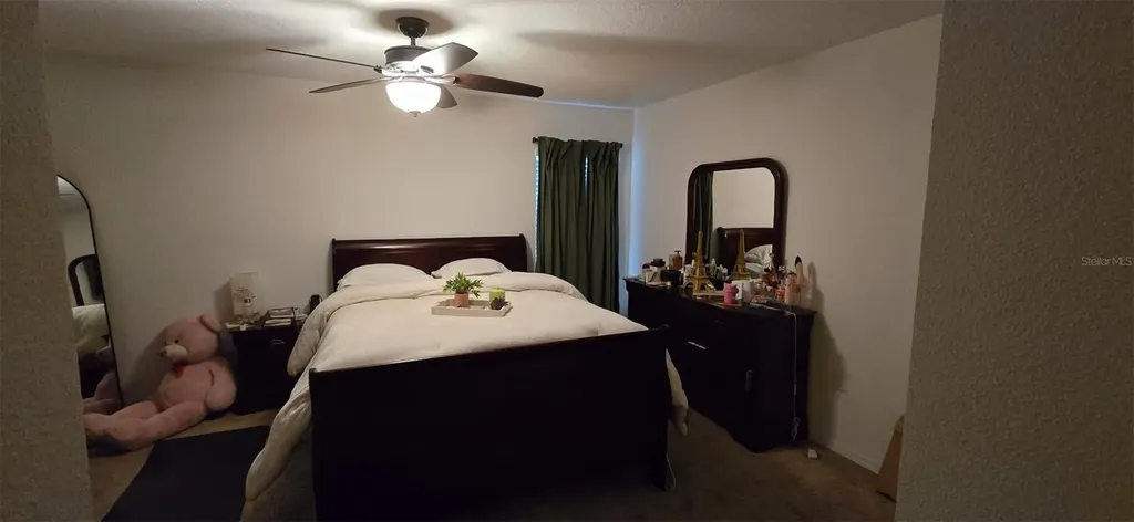 1528 E Falmouth Avenue Deltona FL 32725