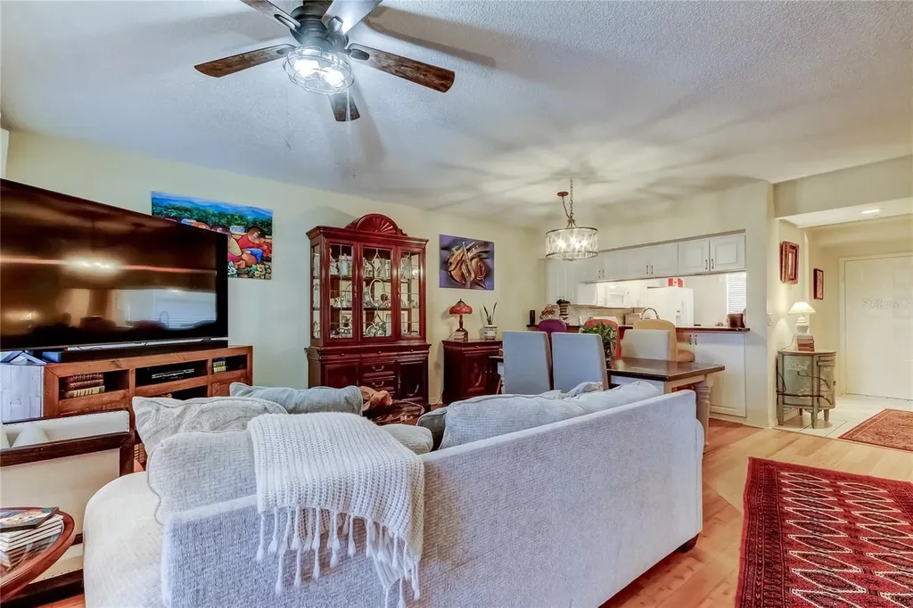 6205 Shoreline Drive Seminole FL 33708