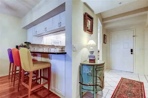 6205 Shoreline Drive Seminole FL 33708