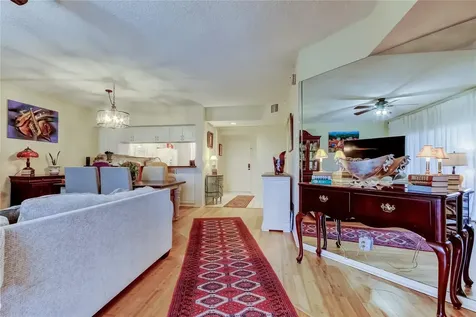 6205 Shoreline Drive Seminole FL 33708